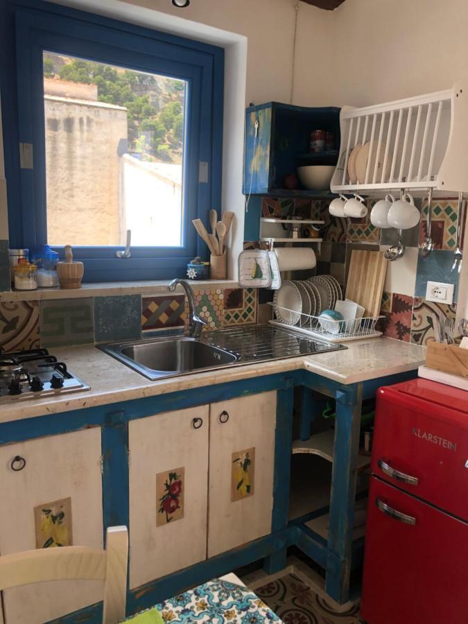 Casa Colore Attic Castellammare del Golfo Exterior photo